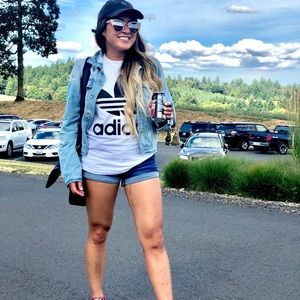 Meet your Posher, Alisa